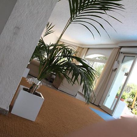 Hotel Tre Botti Baja Sardinia Buitenkant foto